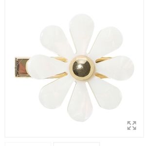EACH Jewels flower hair clips